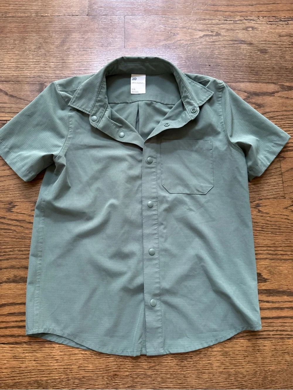 Boys Size 8 Mixed Shirt Bundle Gap Kids, All in Motion & 32 Degrees Heat 4 Piece